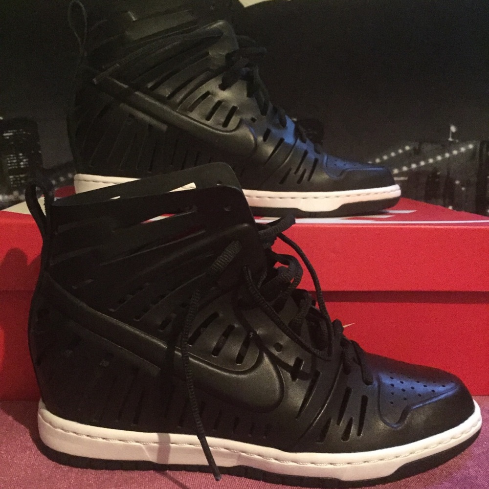 Nike Dunk Sky High 2.0 Cutout Wedge Sneakers